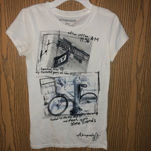 Aeropostale graphic tee shirt 🌃